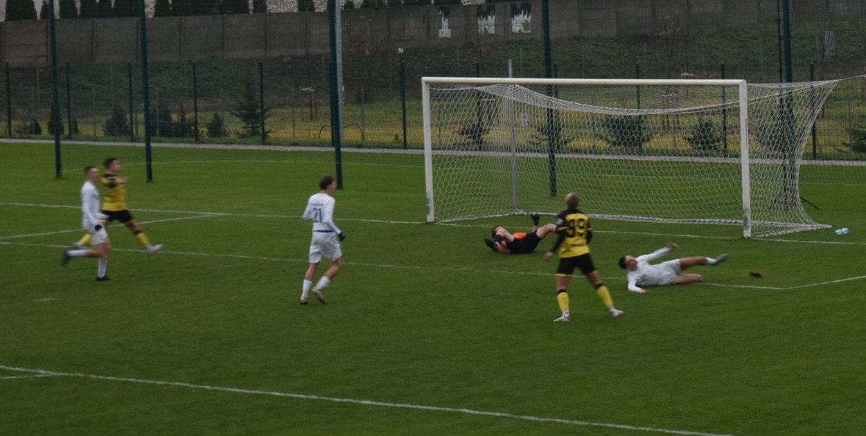 Pompa Team Jarosławiec vs SKS 13 Poznań 0:1