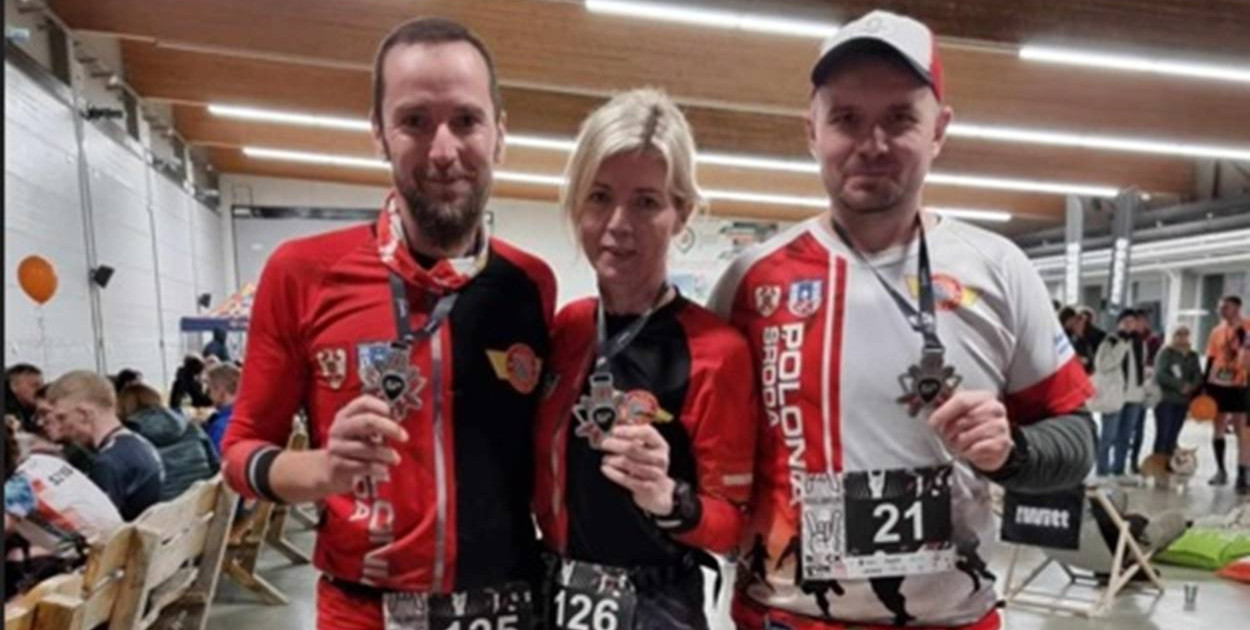 S. Pawlak, A. Machajewska, M. Jelak (Polonia) po biegu