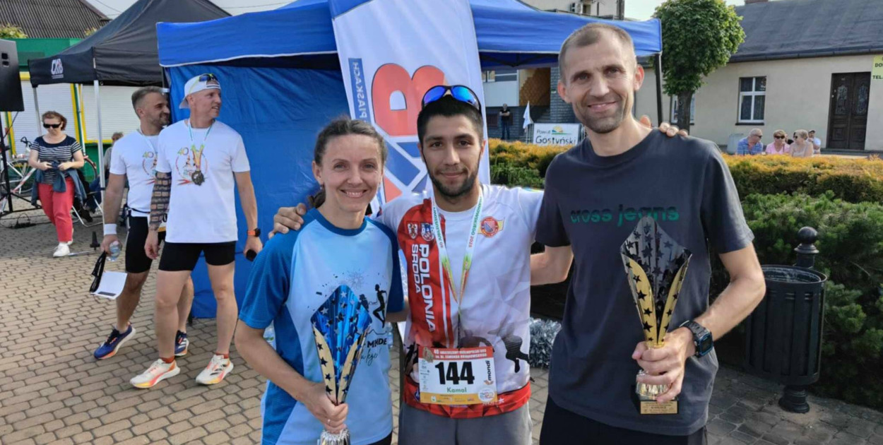 Kamal Abdullayev (Polonia) w środku