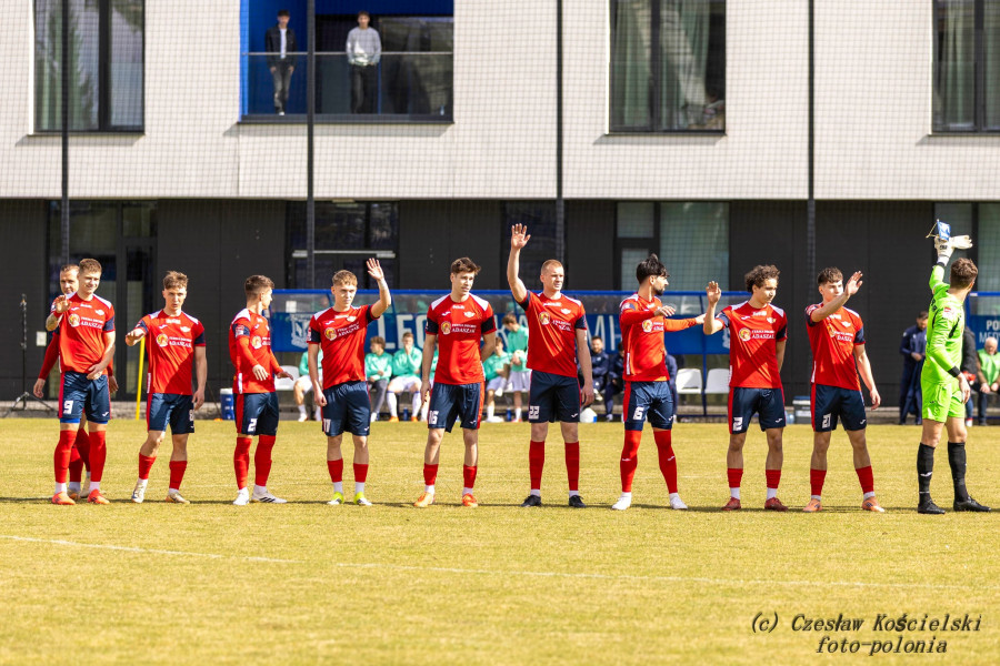 Ekipa Polonii przed rozpoczęciem meczu Fot. Czesław Kościelski/Polonia Środa