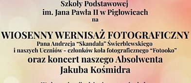 Wiosenny wernisaż fotograficzny i koncert Jakuba Kośmidra-3036