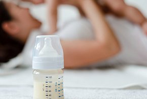 Groźna bakteria w mleku dla niemowląt. Nie podawaj dzieciom!-15293