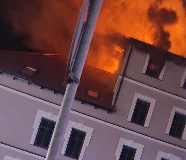 Ogromny pożar w sąsiednim powiecie. Do akcji pojechali średzcy strażacy-15454