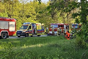 Rowerem elektrycznym wyjechał na DK15. Doszło do zderzenia z samochodem-21158