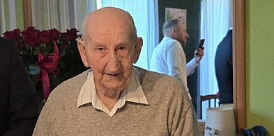 Pan Feliks obchodzi setne urodziny-21151