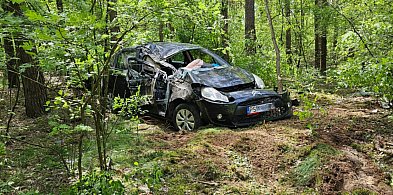 Kierowca citroena odniósł obrażenia-21172