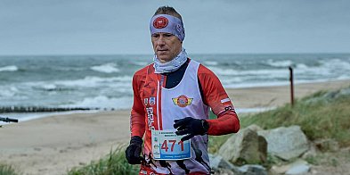 Ukończył półmaraton nad brzegiem Bałtyku-21395