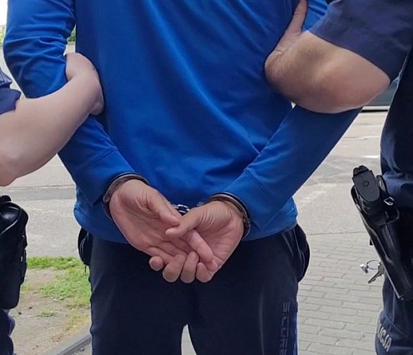 Dwa lata ograniczenia wolności za jazdę na podwójnym zakazie-21519