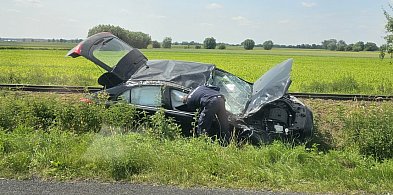Kolejne dachowanie. Tym razem na terenie gminy Zaniemyśl-21790