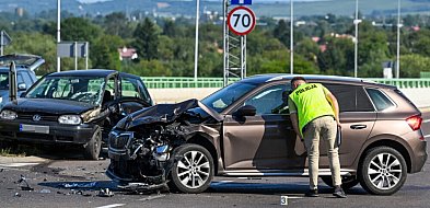 W pierwszy dzień długiego weekendu na drogach zginęło 21 osób-22625
