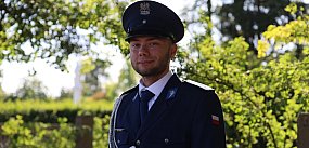 Średzki policjant odebrał akt mianowania na wyższy stop