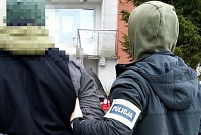 Mężczyzna był poszukiwany listem gończym-24427