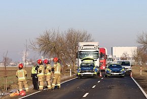 Potrącenie rowerzystki na drodze wojewódzkiej. Lądował śmigłowiec LPR