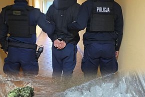 Młodzi mężczyźni odpowiedzą za popełnione przestępstwo