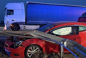 Zderzenie pojazdów w Murzynówku. Jedna osoba poszkodowana