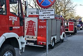 Pożar kamienicy. Rodziny nie mogą wrócić do swoich mieszkań