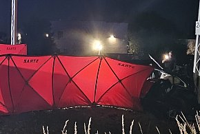 Tragedia na strzeżonym przejeździe kolejowym w Nekli. Szlabany były w górze?