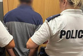 Dwa zdarzenia drogowe z udziałem obcokrajowców. Gruzin przebywał nielegalnie