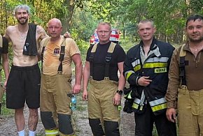 Mistrz Świata powiadamia o pożarze w lesie