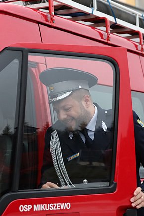 Przekazanie wozu OSP Mikuszewo dla mołdawskiej gminy Sireți-982