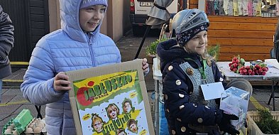 Sprzedano blisko 11 ton jabłek żeby pomóc dzieciom-23564