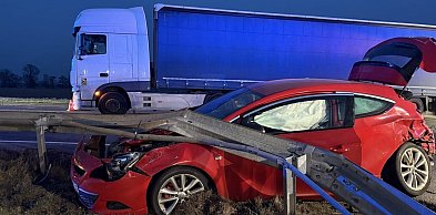 Zderzenie pojazdów w Murzynówku. Jedna osoba poszkodowana