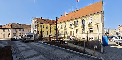 Brak pieniędzy na remont ratusza