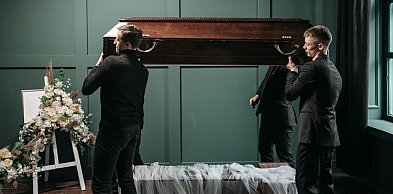 Ile kosztuje pogrzeb w Ożarowie Mazowieckim i co wpływa na cenę?