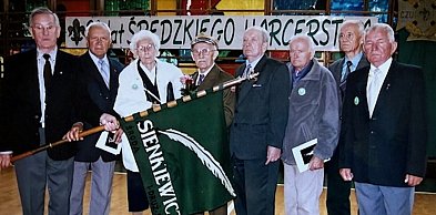 3 maja został poświęcony przez ks. Mieczysława Meissnera