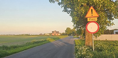 Zarządca nie dba o oznakowanie. Kara 5 tysięcy za przejazd przez wieś?