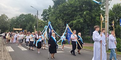 Kolejne procesja przejdą ulicami miasta