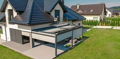 Pergola lamelowa: nowoczesne rozwiązanie do zacieniania tarasu