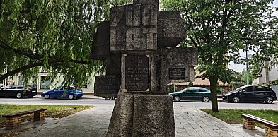 Renowacja pomnika 700-lecia