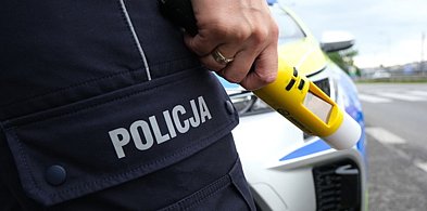 Wypił alkohol, wsiadł za kierownicę i pojechał składać zeznania-22854