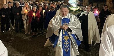 Ksiądz będzie chodził  "w kółku Macieju" wokół kościoła-22850