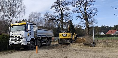 Inwestycja za 6 mln zł: W Czarnotkach budują nową sieć kanalizacyjną