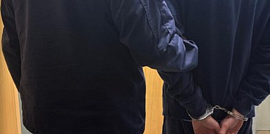 Po dokonaniu kradzieży użył przemocy w stosunku do ochroniarza