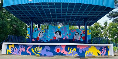 Amfiteatr musi poczekać