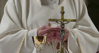 Ksiądz proboszcz doznał urazu. Nie będzie uczestniczyć w nabożeństwie-22906