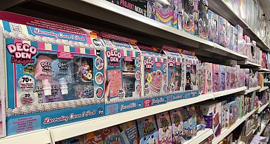 Mikołajki tuż za rogiem! Odkryj krainę prezentów na każdą kieszeń w AWZ!-23835