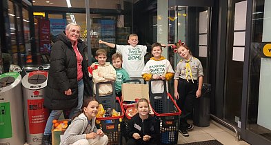 Uczniowie myślą o potrzebujących-24057