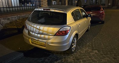 Dokument zwalnia ze stosowania się do znaków?