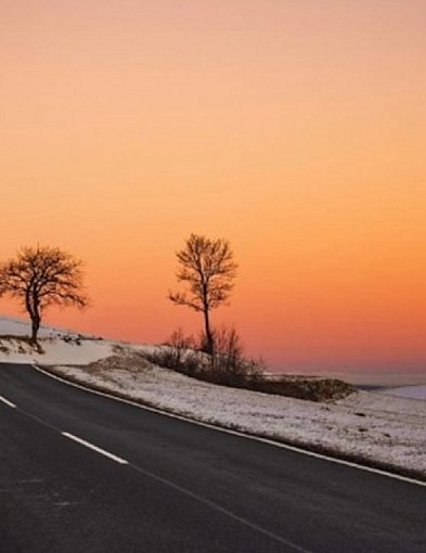 Na drogach miejscami może być bardzo ślisko!-23687