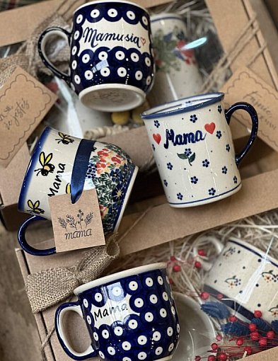 Idealny prezent na Dzień Matki? Wybierz Ceramikę Bolesławiec z Poznania