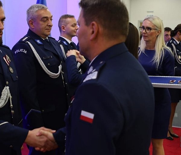 Średzcy kryminalni najlepsi w województwie! Powalczą o tytuł najlepszych w kraju-22959