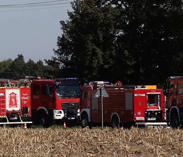 Mężczyzna spadł z wysokości na betonowy strop-23107