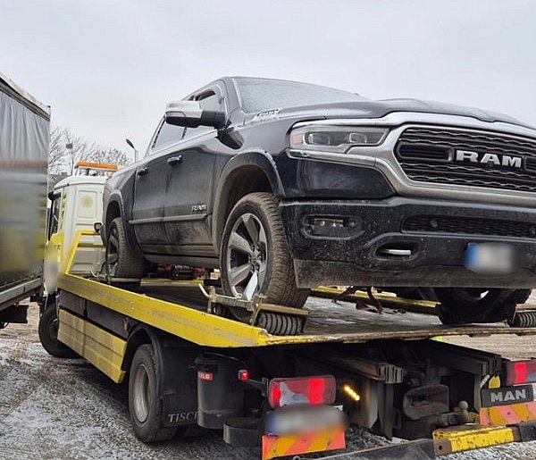 Akcja kontrterrorystów w Środzie. Wyłudzenia odszkodowań i środki odurzające