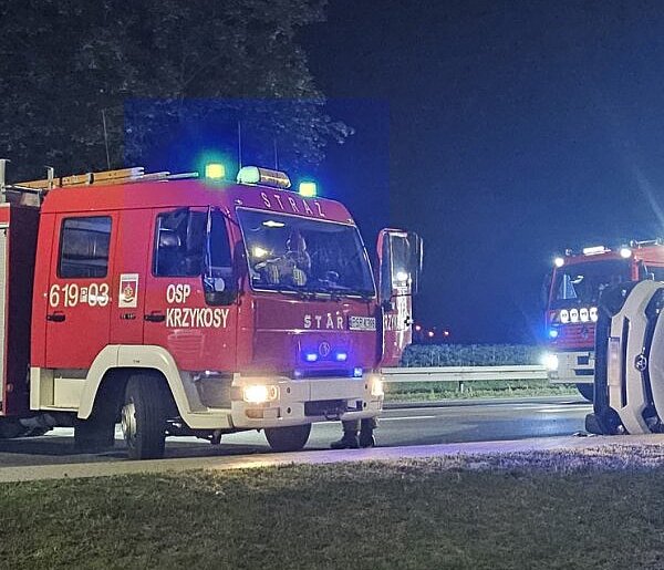Trzy osoby poszkodowane w wypadku na DK11