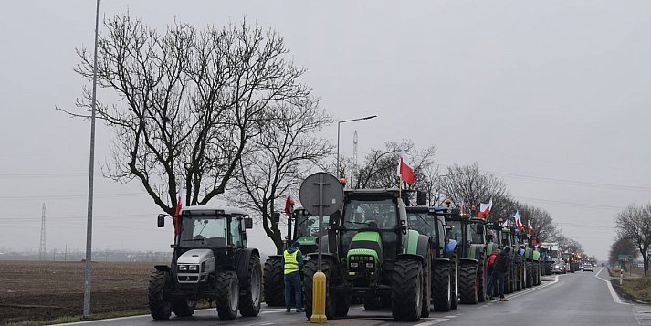 Dwunastogodzinna blokada drogi krajowej. Policja wyznaczyła objazdy