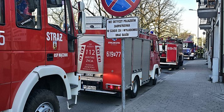 Pożar kamienicy. Rodziny nie mogą wrócić do swoich mieszkań